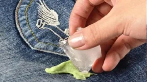 remove chewing gum from clothes